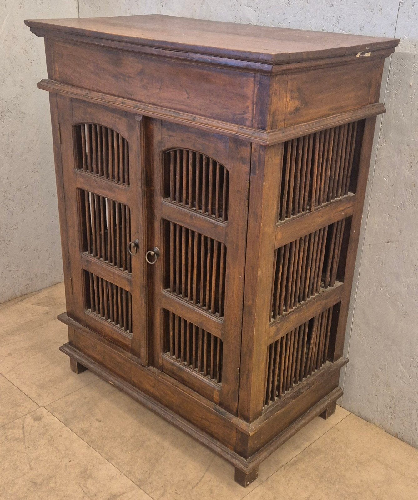 Massief hardhouten kast met latdeuren teak look, Ophalen