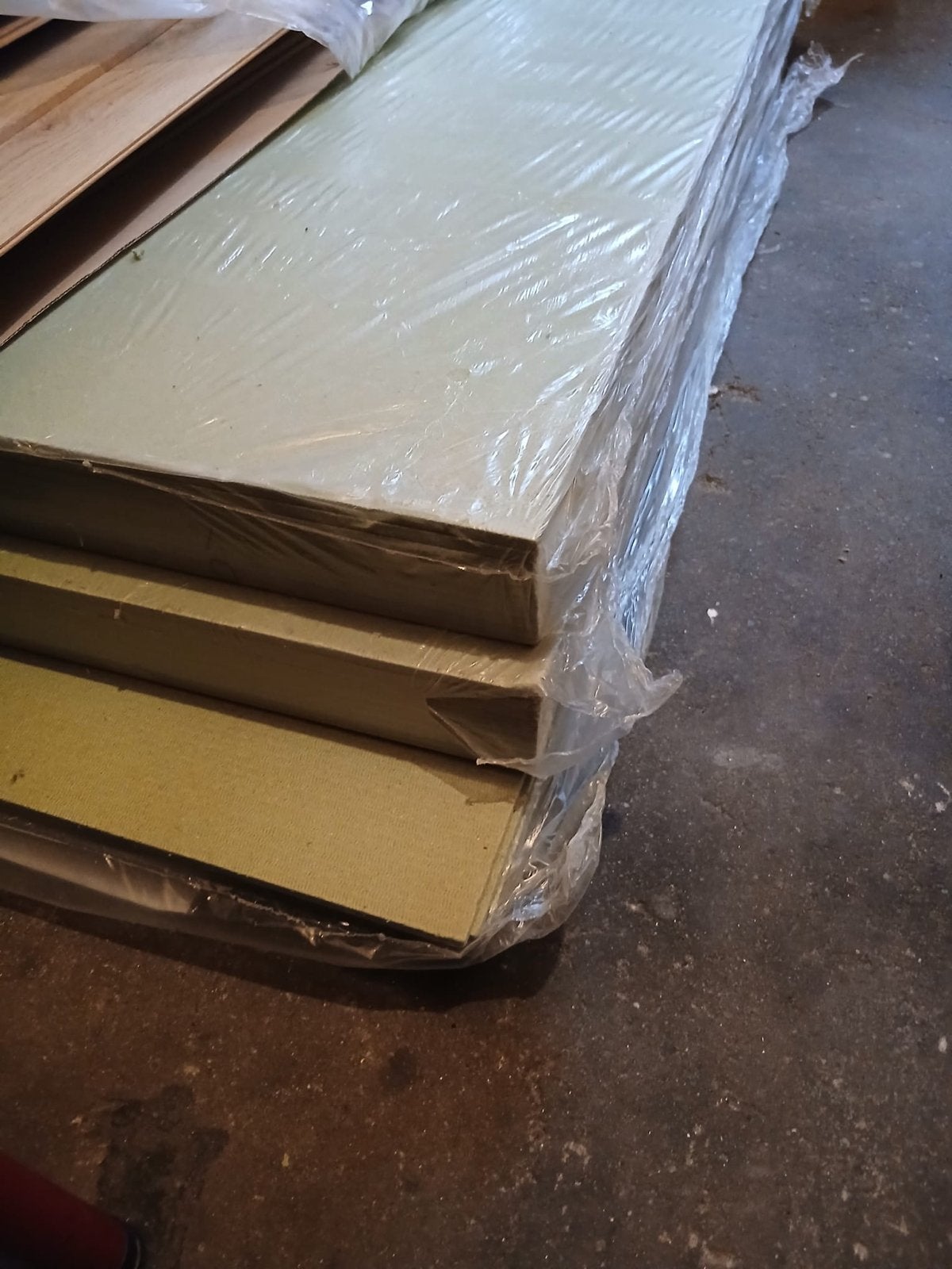 8 pakken Nieuw laminaat, 2.921m² per pak, 6mm dik, Ophalen, Nieuw, Minder dan 5 m², 10 tot 30 cm