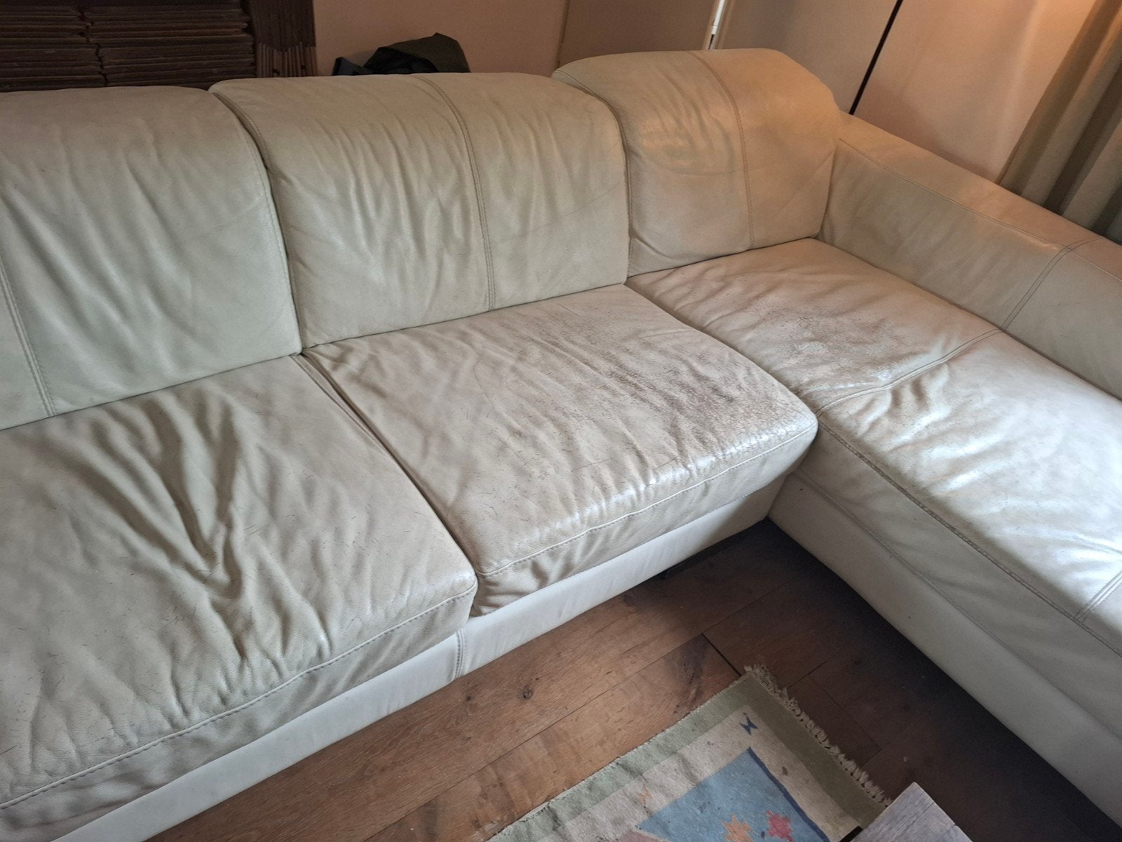 Comfortabele Leren Hoekbank - Crème Wit, Huis en Inrichting, Banken | Bankstellen, Ophalen, 250 tot 300 cm, Gebruikt, 100 tot 125 cm