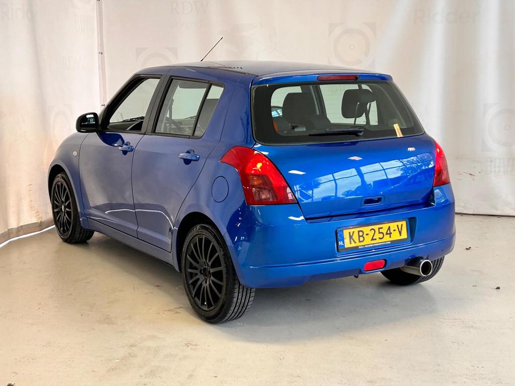 Suzuki Swift 1.5 GLS|VELGEN|AIRCO|STOELVERW|STUURBEDIEN|SPOR, Voorwielaandrijving, 15 km/l, 4 cilinders, Swift