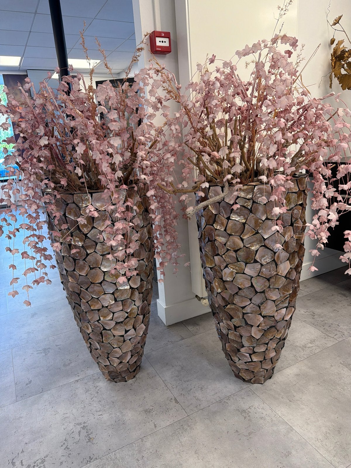 Grote mooie roze decoratieve vazen, Huis en Inrichting, Woonaccessoires | Vazen, 120 cm, Natuurlijk materiaal, Inclusief decoratie