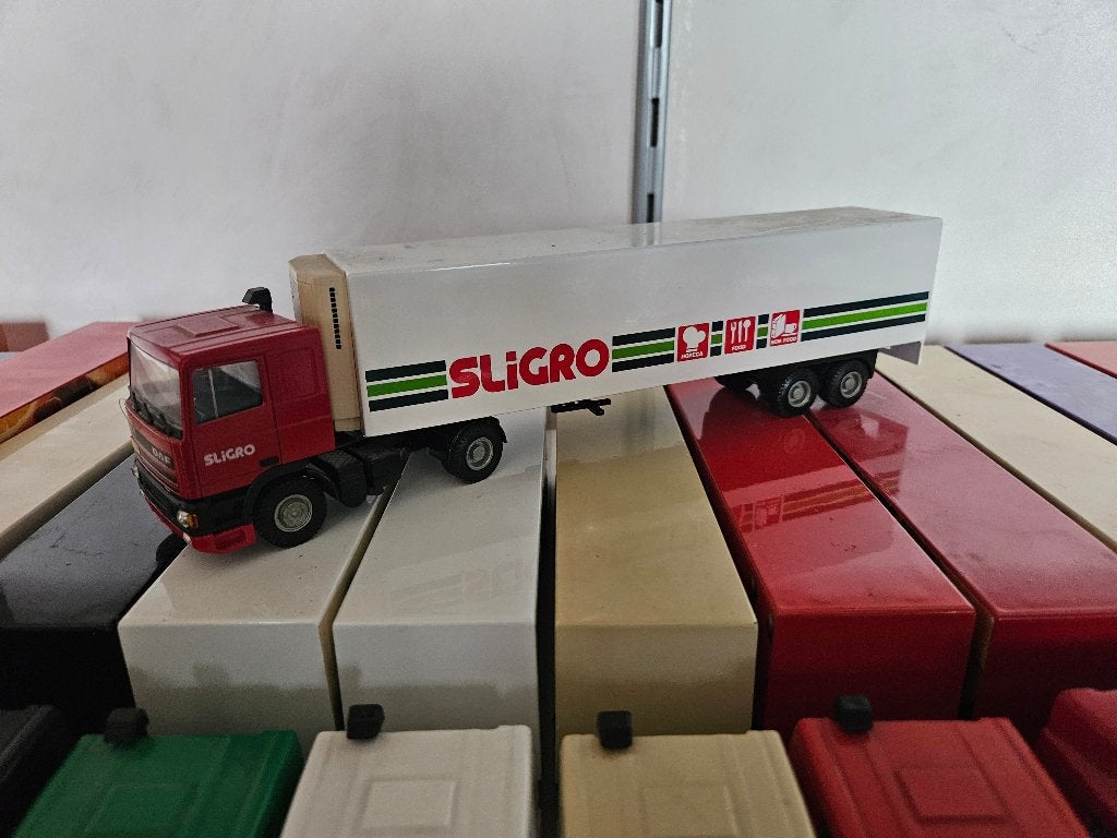 1:50 reclame 12,50 euro per stuk, Hobby en Vrije tijd, Ophalen of Verzenden, Zo goed als nieuw, Bus of Vrachtwagen, Lion Toys