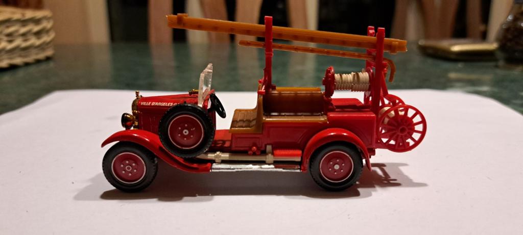 Citroen c4f 1:43, Ophalen of Verzenden, Auto, Solido