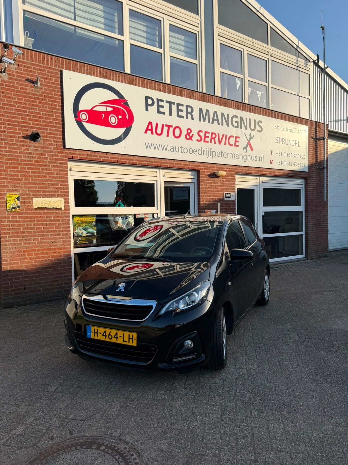 Peugeot 108 1.0 E-vti Airco 2020 Zwart, Auto's, Stof, Zwart, 4 stoelen, Zwart