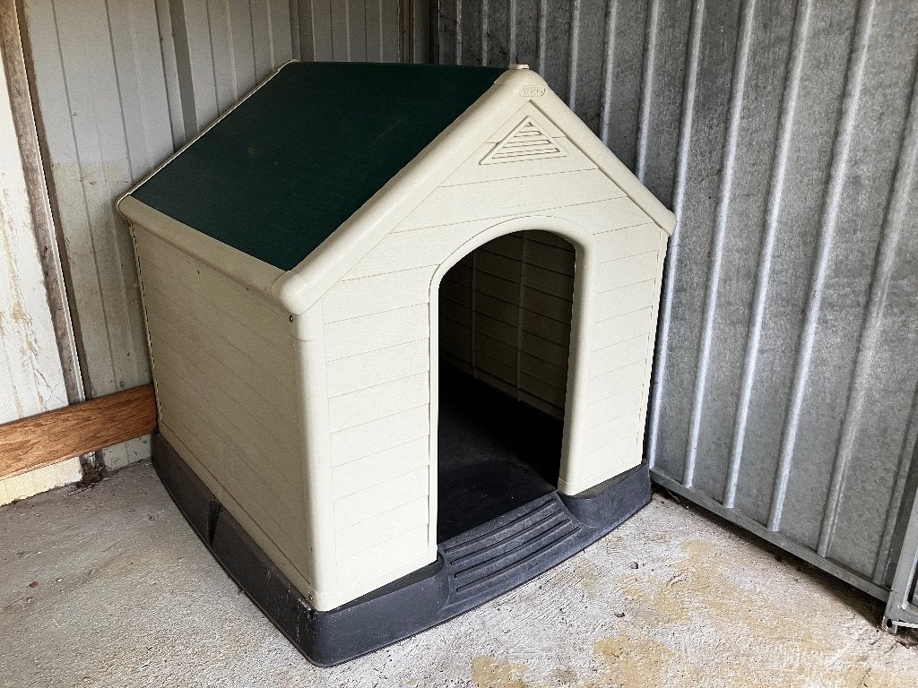Hondenhok kunststof, Dieren en Toebehoren, Hondenhokken, Ophalen, 100 cm of meer, Hondenhok, Zo goed als nieuw