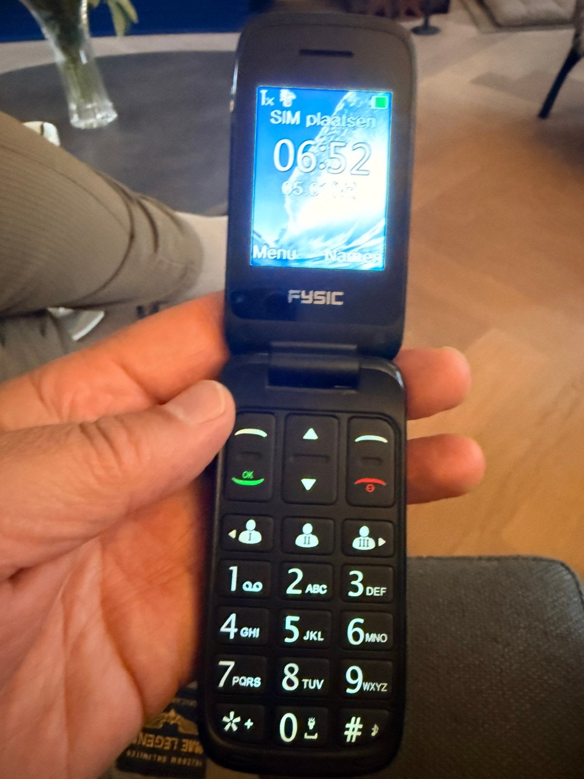 Fysic FM-9760ZT Senioren Klaptelefoon - Grote Toetsen, Telecommunicatie, Mobiele telefoons | Overige merken, Gebruikt, Geen camera