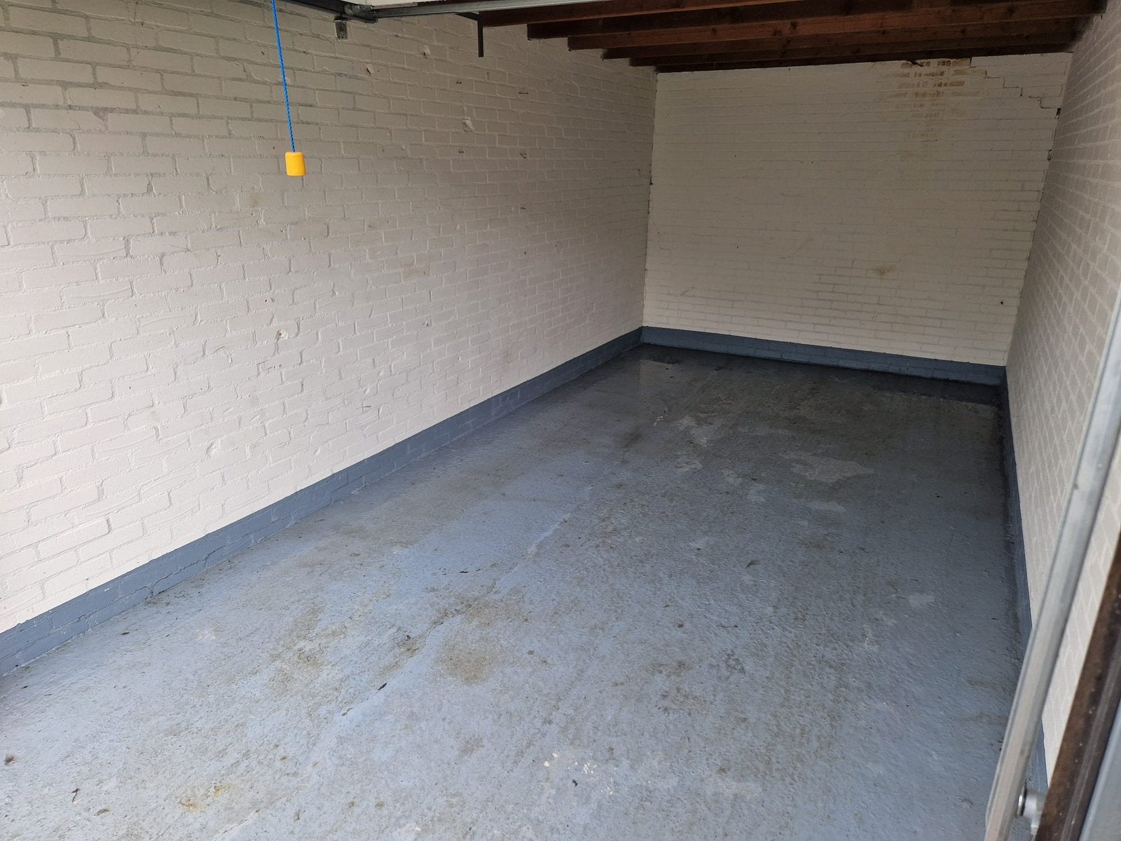 Te Huur Garage box Slegerstraat Helmond, Auto diversen, Autostallingen en Garages