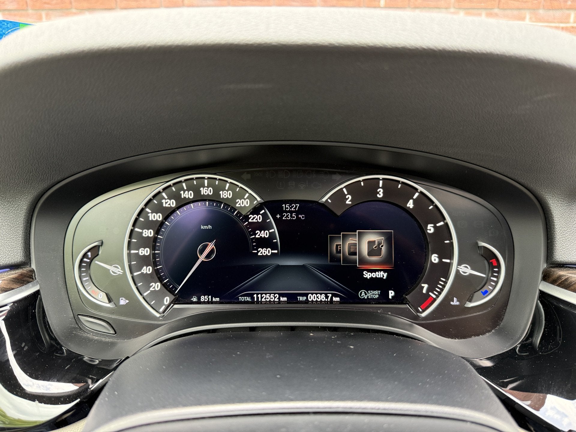 Foto 12 van BMW 5 Serie Touring 520i High Executive Sport Line
