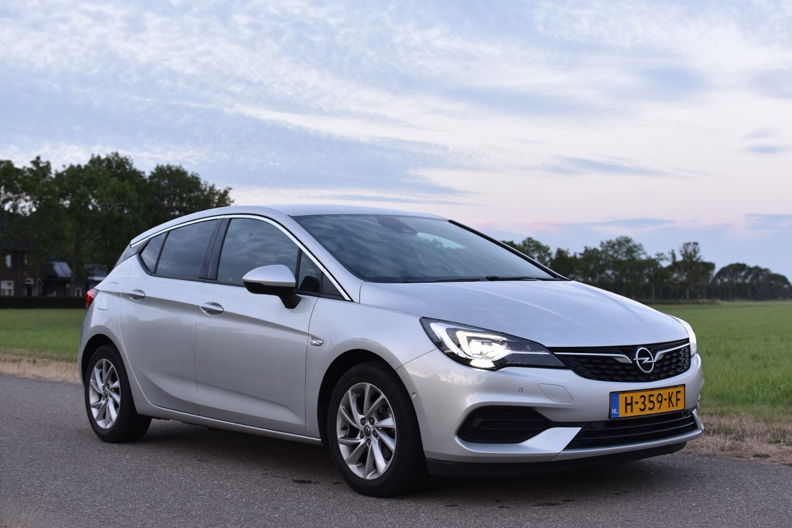 Opel Astra 1.2 Turbo 110pk - Full Options - 100% Onderhouden, Auto's, Voorwielaandrijving, Stof, 1199 cc, 620 kg