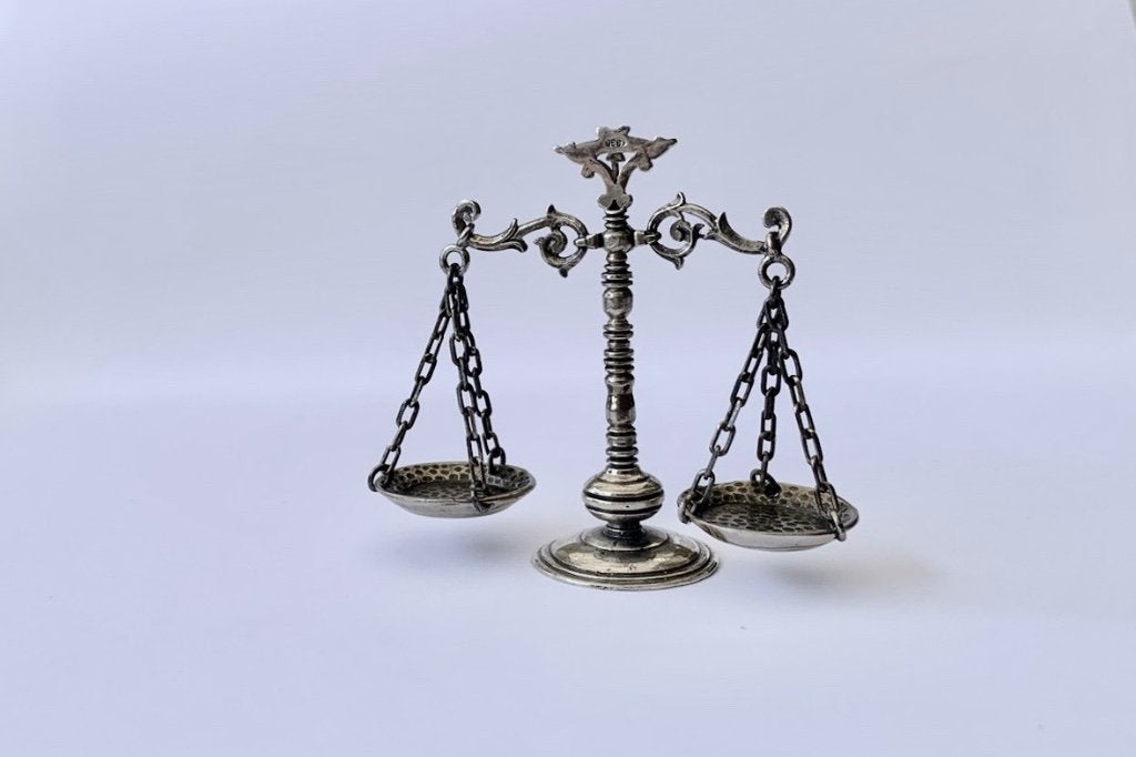 zilveren miniatuur weegschaal, Ophalen of Verzenden, Zilver