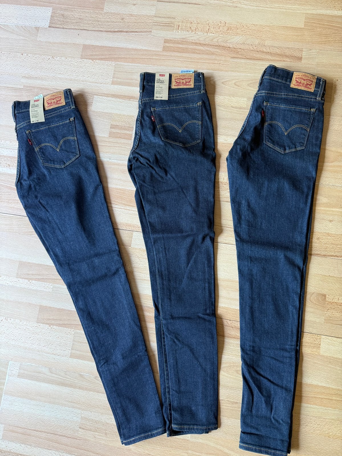 Levi’s jeans 28x30 710 super skinny nieuw 2stuks, Ophalen of Verzenden, Nieuw, Blauw
