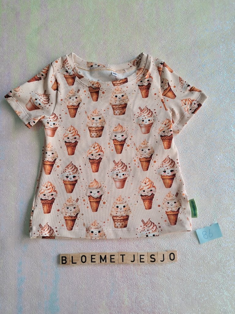T shirt handgemaakt ijsjes maat 86, Nieuw, Bloemetjesjo, Shirtje of Longsleeve, Verzenden
