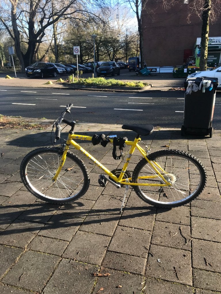 Gele Olympic BTT fiets – 28"/700C – kleine framemaat, Fietsen en Brommers, Fietsen | Jongens, Gebruikt, Versnellingen, Olimpic
