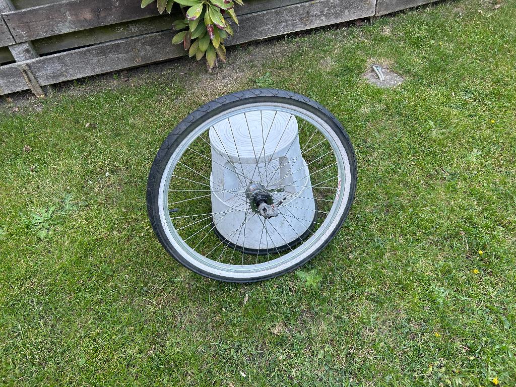 Achterwiel 26 inch 3 NEXUS versnellingen terugtraprem, Wiel, Gebruikt, Ophalen of Verzenden, Aluminium