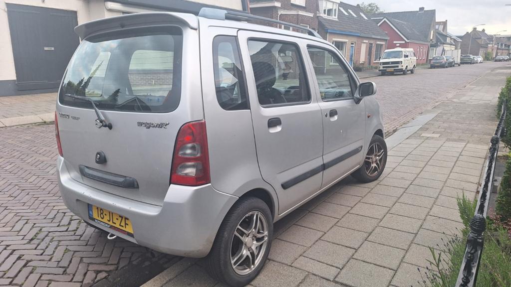 Suzuki Wagon R+ 1.3 2002 Grijs 129867km, Auto's, Voorwielaandrijving, 31 €/maand, 4 cilinders, 905 kg