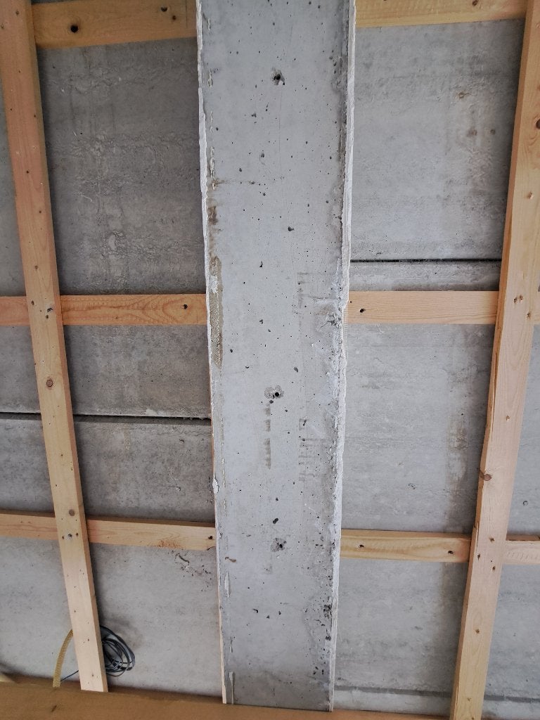 Betonnen latei, Ophalen, Zo goed als nieuw, Beton