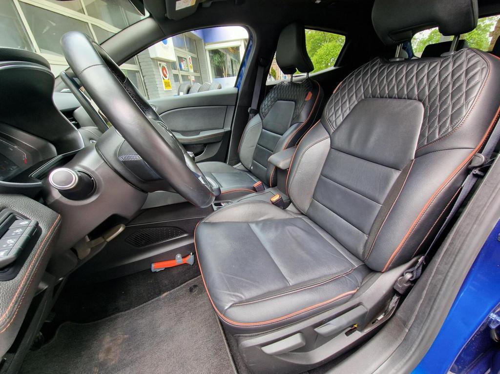 Renault Clio 1.0 TCe Initiale Paris|Clima|trekhaak|360'Camer, Voorwielaandrijving, 101 pk, Gebruikt, 580 kg