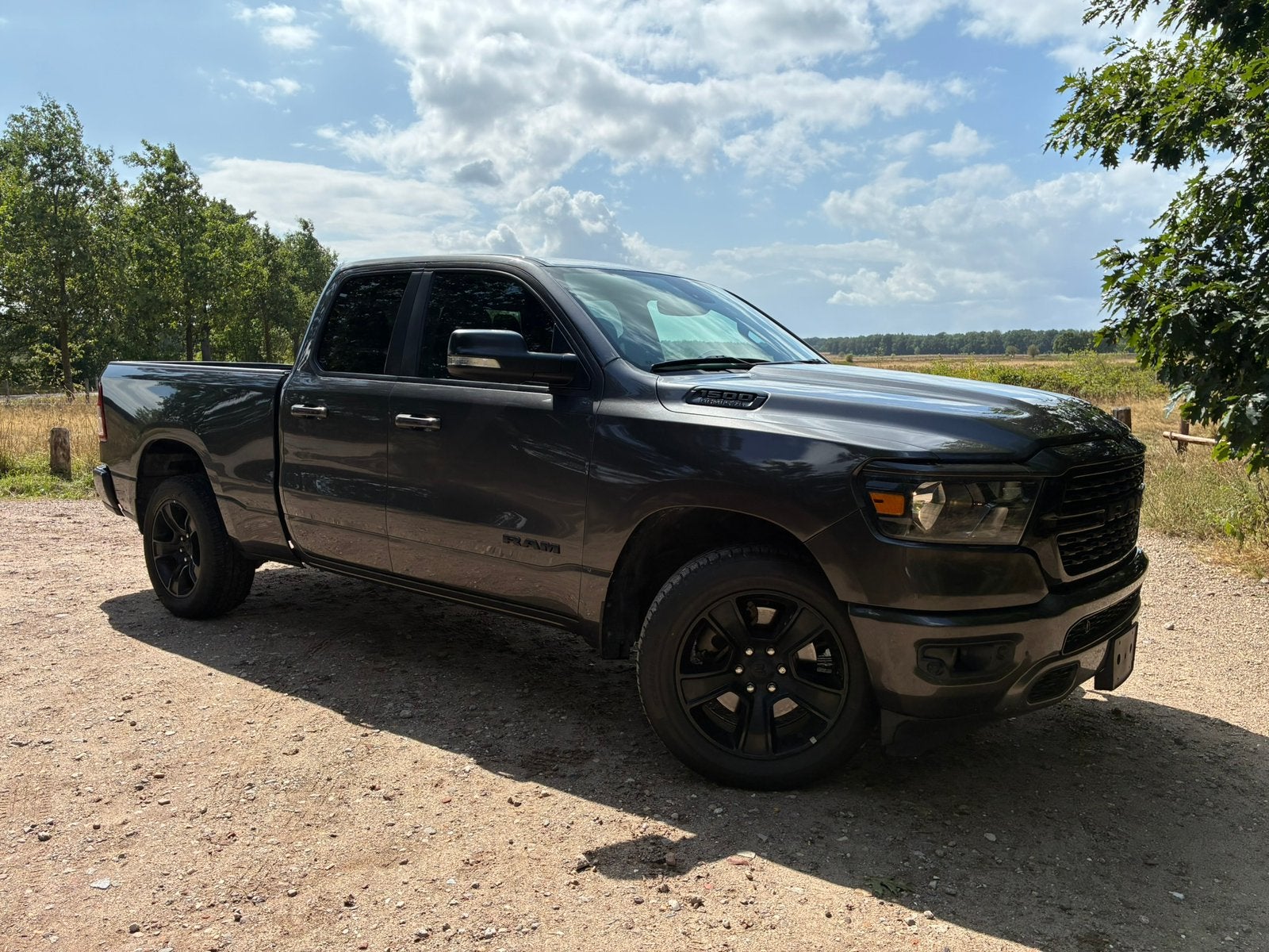 Dodge Ram 1500 Longhorn, Groot scherm, Apple carplay, voll o, Automaat, Stof, Parkeerassistent, Bedrijf