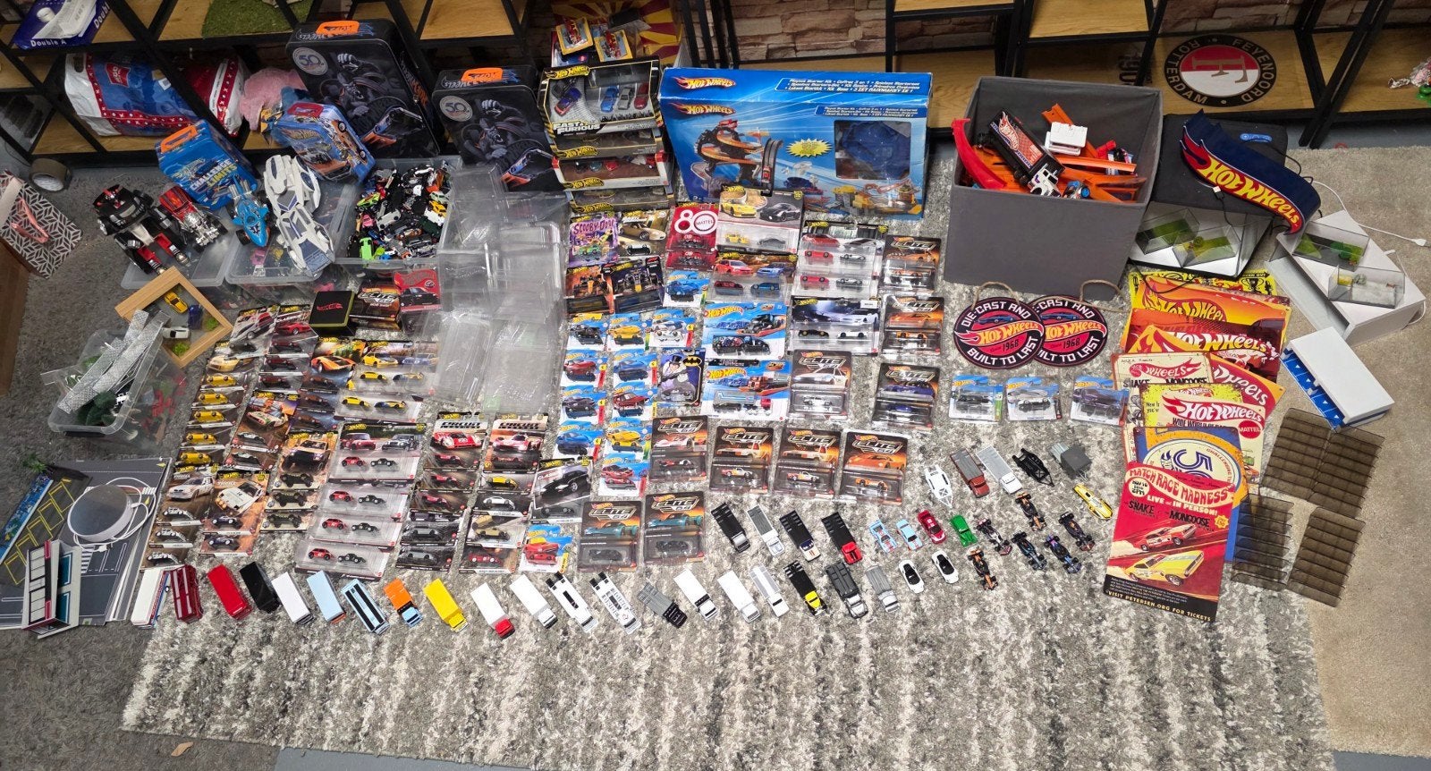 grote partij hotwheels en accessoires, Ophalen, Auto