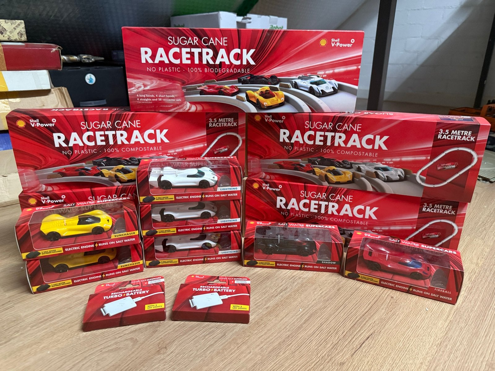 Shell V-Power Sugar Cane Racetrack met 7 auto's en batterije, Overige merken, Racebaan, Zelf te bouwen, Nieuw