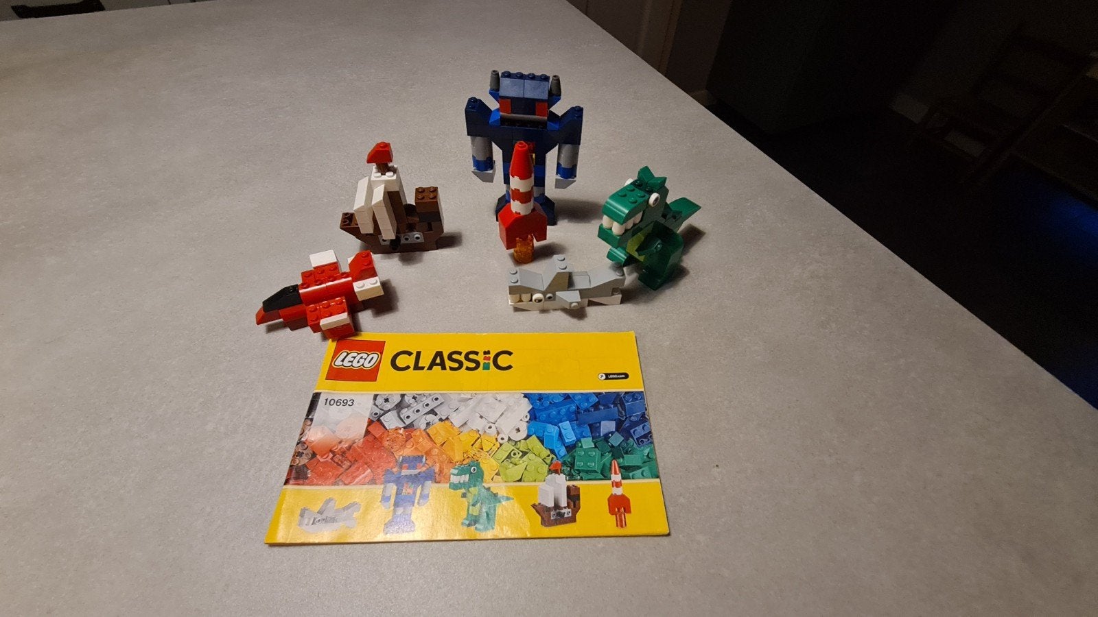 LEGO Classic 10693 Creatieve Bouwset met instructieboekje, Lego, Compleet, Ophalen of Verzenden, Zo goed als nieuw