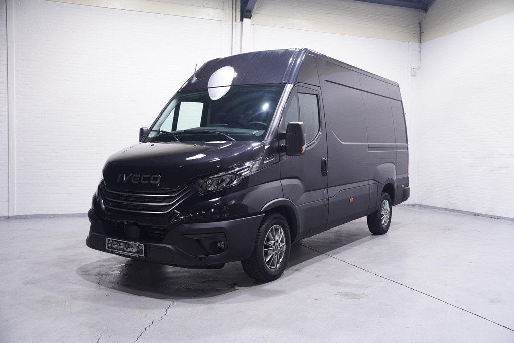 Iveco Daily 50x Voorraad diverse uitvoeringen 140/180/210 pk, Auto's, Automaat, 4 cilinders, Iveco, 179 pk