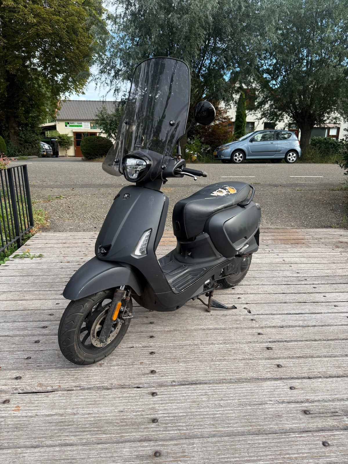 Kymco Like 25km 2021 21416km schade, Fietsen en Brommers, Snorfietsen en Snorscooters, Ophalen, Kymco, Nieuw, Benzine