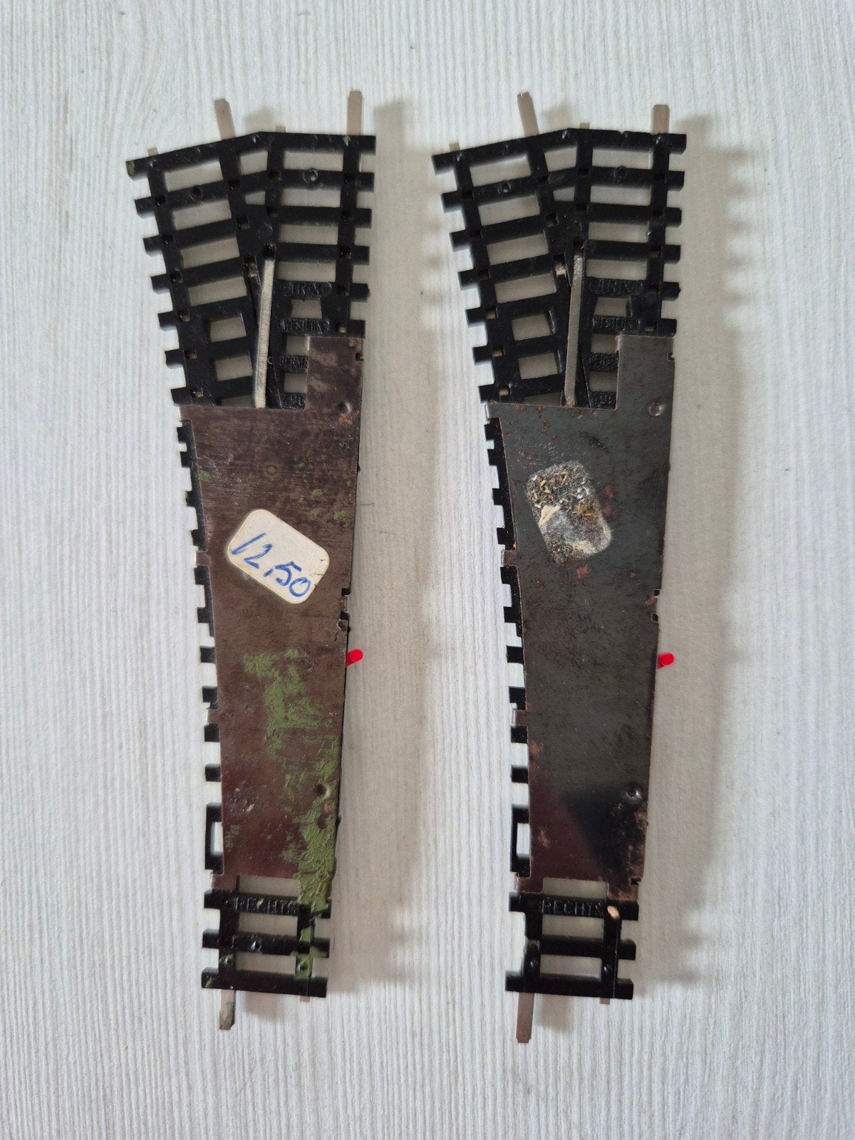2 Minitrix 15 graden wissels rechts 14955, Gebruikt, Gelijkstroom, Trix, Rails