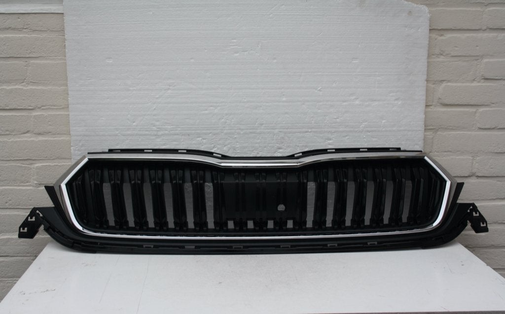 Grill Skoda Octavia 4 Facelift Compleet ! MOOI ! vanaf 2024, Ophalen of Verzenden