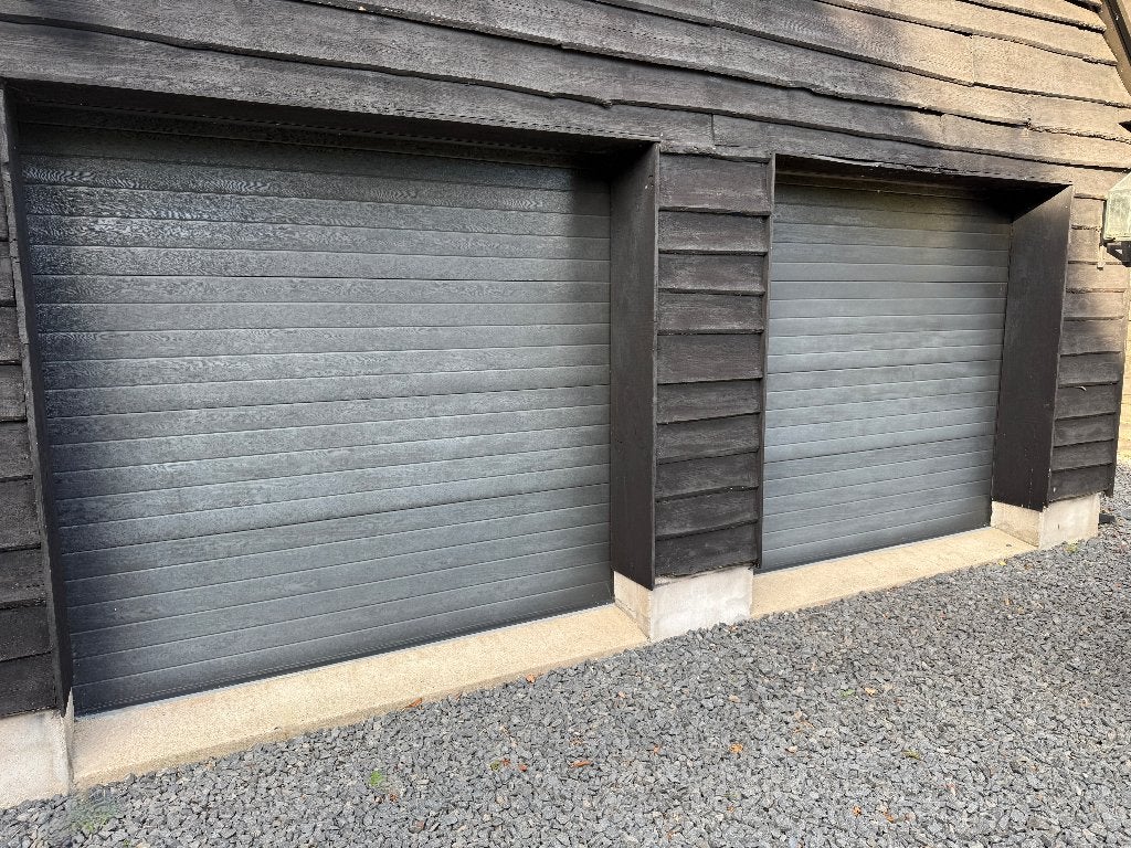 2x Sectionaal Garagedeuren – compleet – b244 x h222 cm, Doe-het-zelf en Verbouw, Deuren en Horren, Ophalen, Gebruikt, Garagedeur