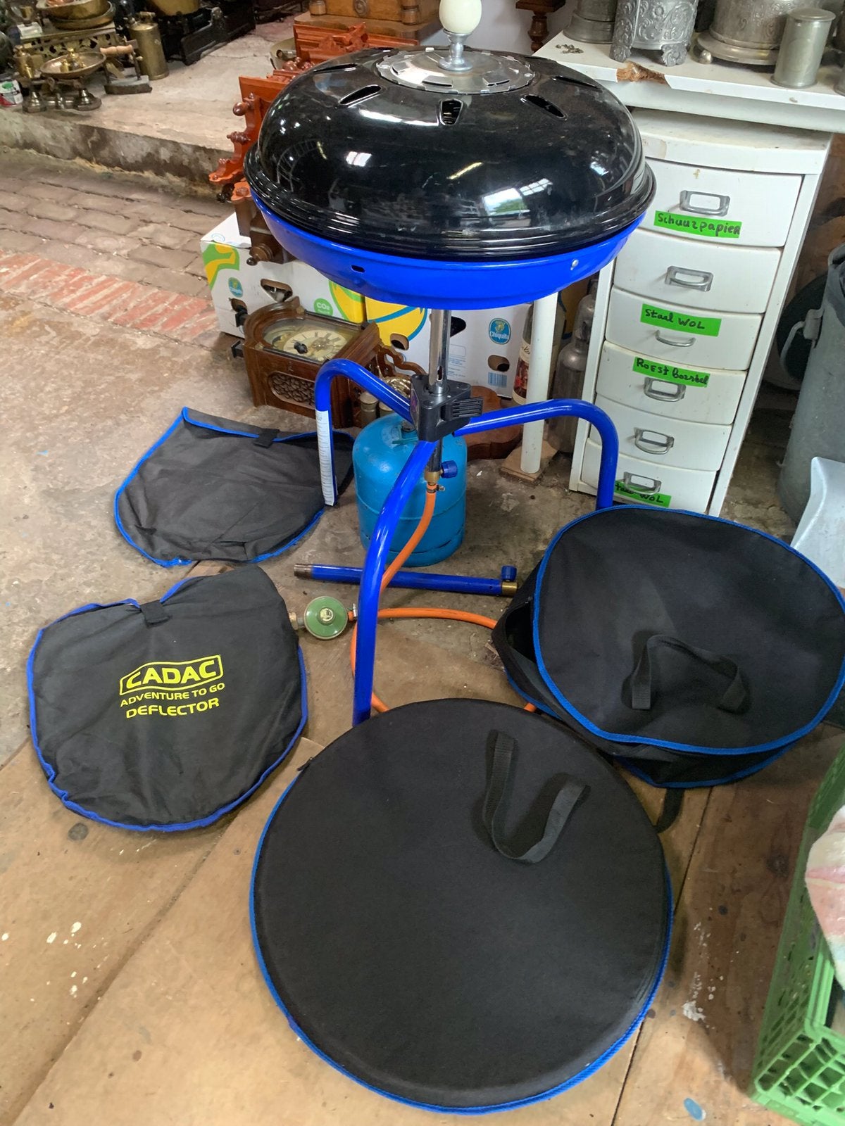 Zeer complete cadac skottelbraai, Ophalen, Zo goed als nieuw