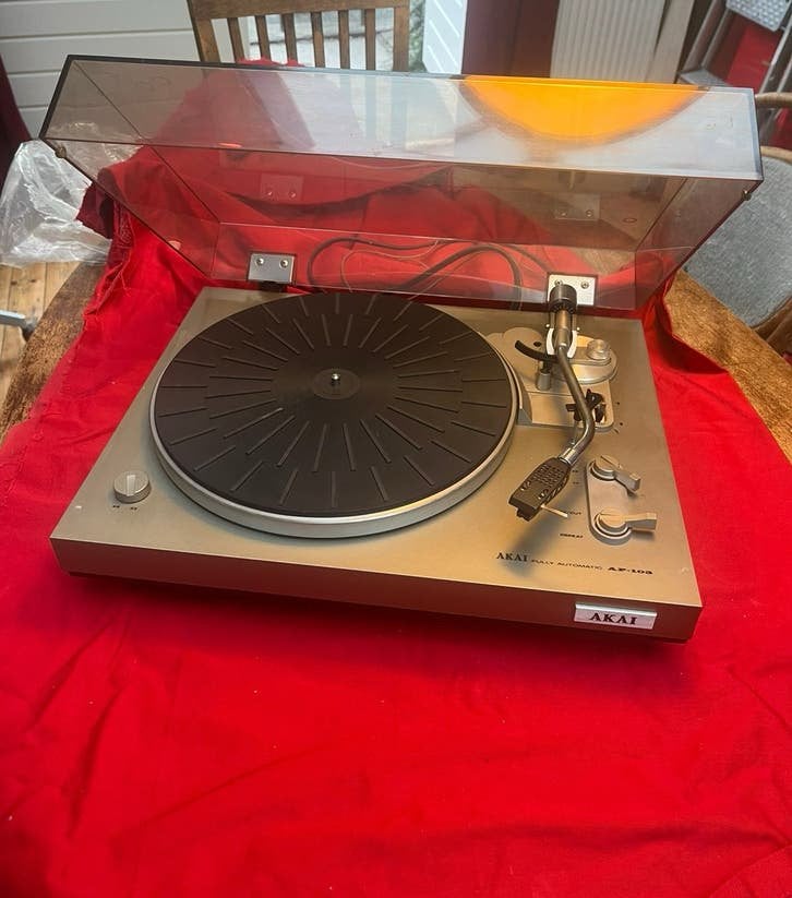 Akai AP-103 Platenspeler, Ophalen of Verzenden, Zo goed als nieuw, Akai