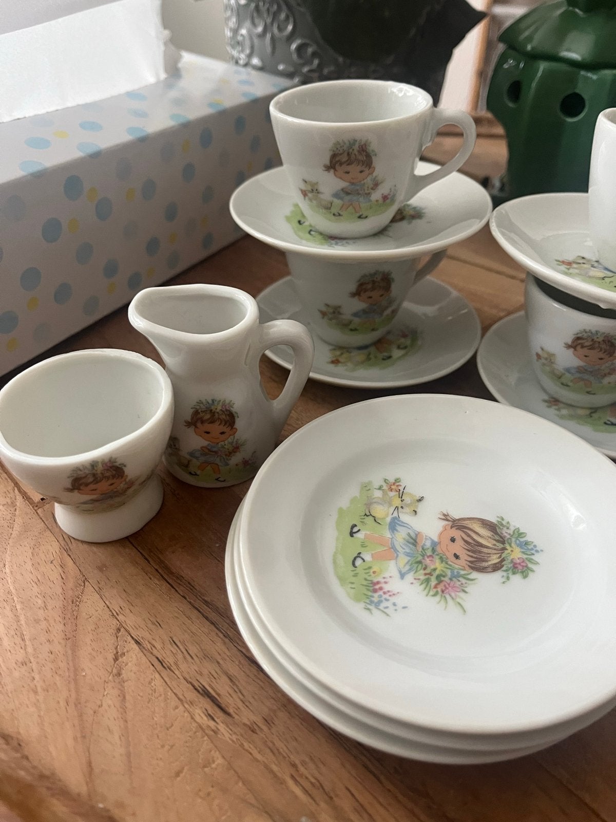 Vintage kinder theeserviesje met schattige illustraties, Ophalen, Gebruikt, Overige typen