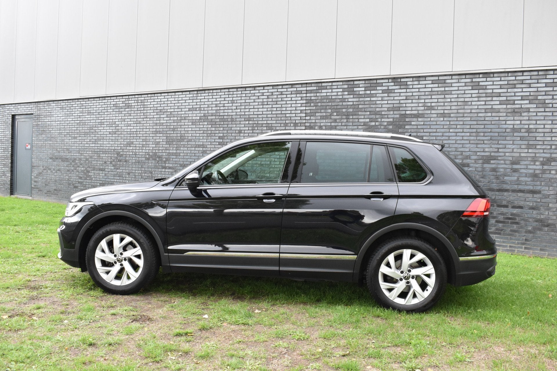 Volkswagen Tiguan 1.5 TSI Life Airco Hoge zit Stoelverwarmin, Voorwielaandrijving, Stof, Euro 6, 4 cilinders