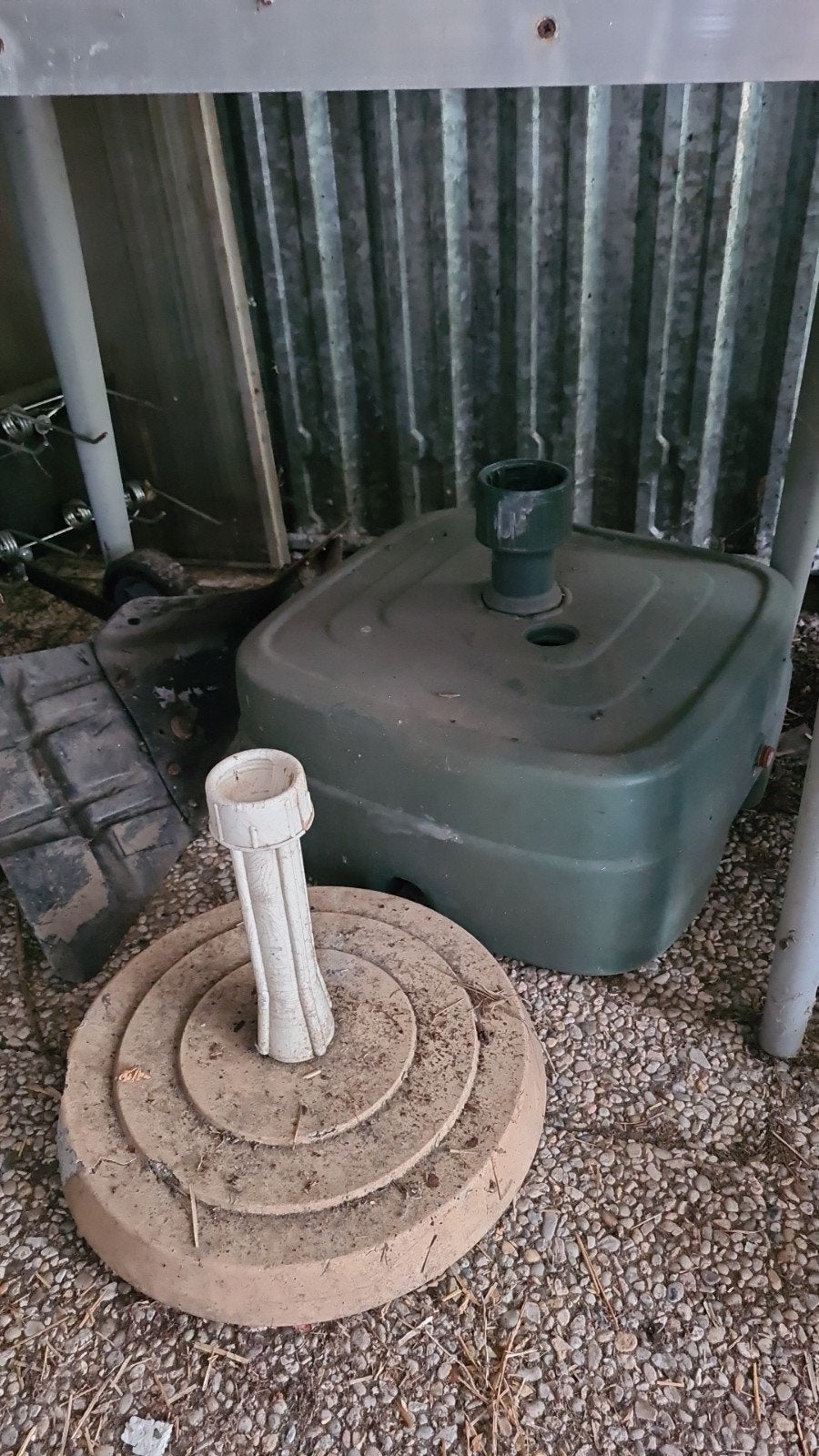 3x Parasolvoet: 2x beton, 1x watervulbaar., Tuin en Terras, Parasols, Ophalen, Gebruikt, Minder dan 1 meter, Parasolvoet