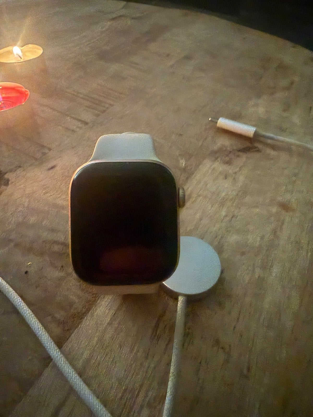 Foto 2 van Apple Watch Series 11 GPS 42mm Roségoud