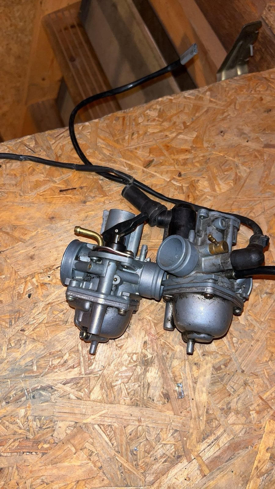 2x Carburateur 20,5, Ophalen of Verzenden, Zo goed als nieuw, Carburateur