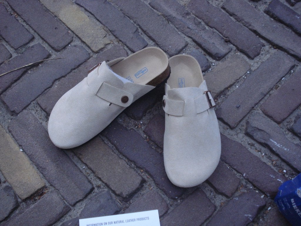 BIRKENSTOCK BOSTON NIEUW 37 NU GRATIS VERZENDING PER POST, Slippers, Verzenden, Beige, Nieuw