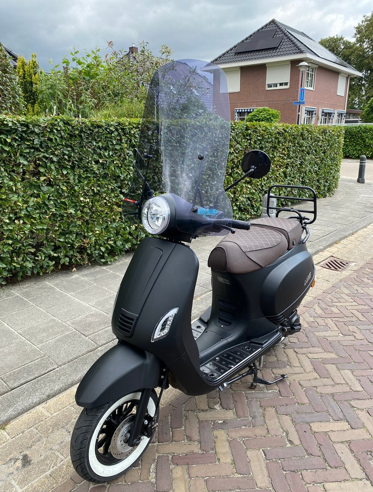 Killerbee Luxe EURO5 50cc 4-takt Scooter, Ophalen, Gebruikt, Benzine, Overige merken