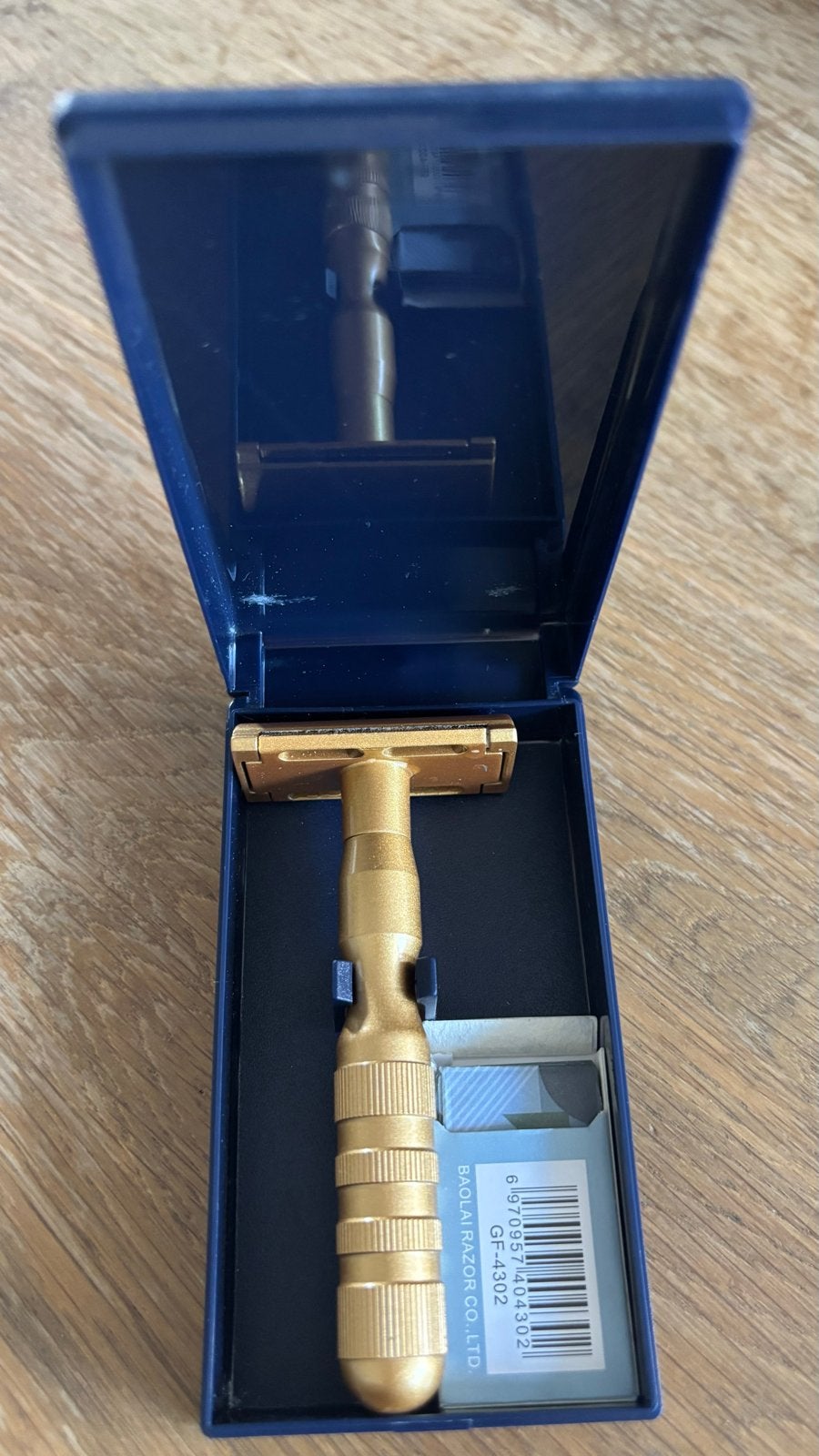 Gouden Veiligheidsscheermes met Mesjes in Doosje, Ophalen of Verzenden, Zo goed als nieuw, Overige typen