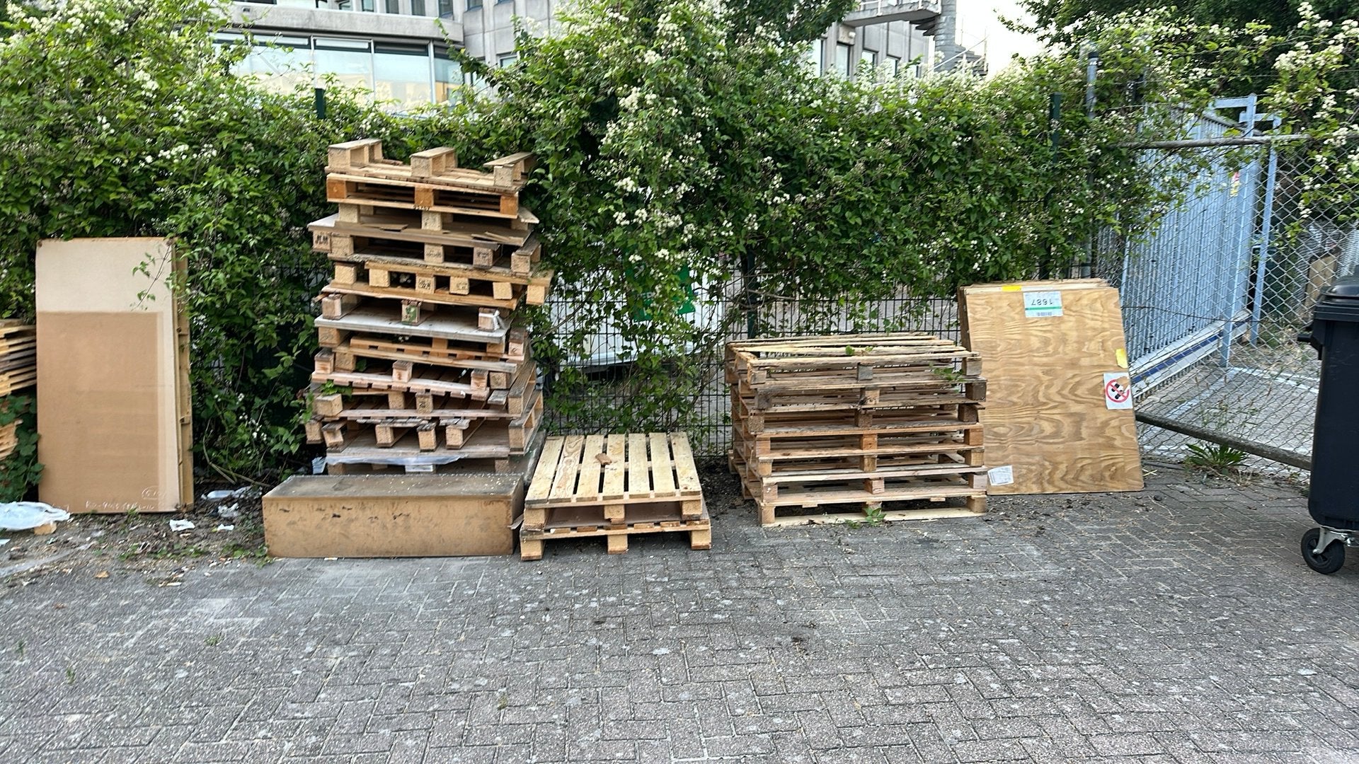 Pallets gratis af te halen, Ophalen, Zo goed als nieuw, Hout, 150 tot 200 cm