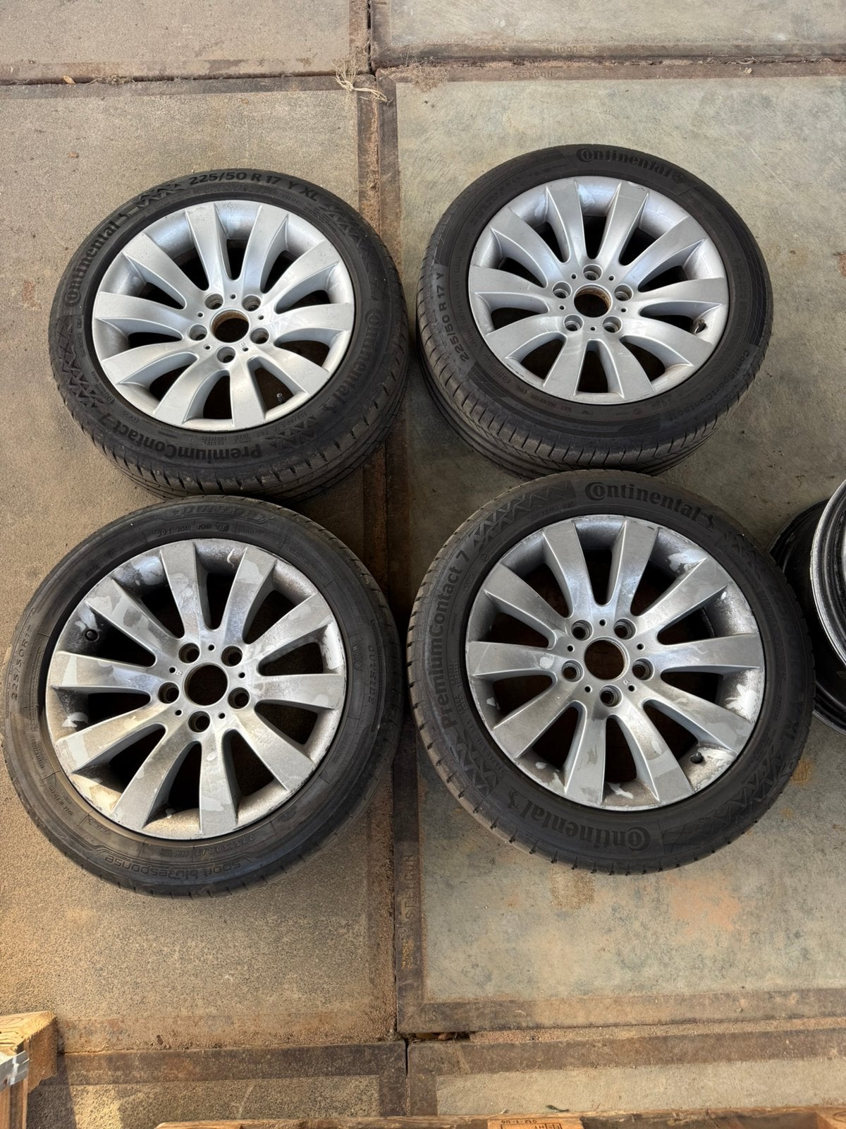 Bmw velgen met zomerbanden 5x120, Ophalen, Velg(en), 17 inch, Zomerbanden