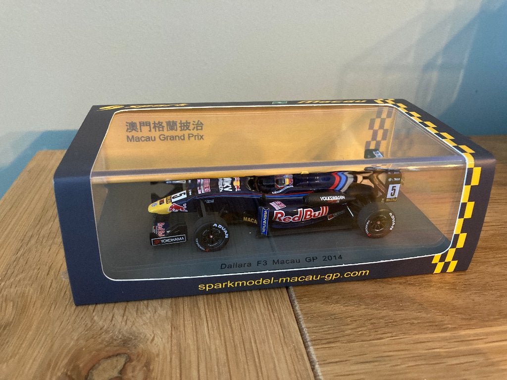 Max Verstappen 1:43 F3 Dallara Macau 2014 SA105 Spark, Ophalen of Verzenden, Nieuw, Formule 1