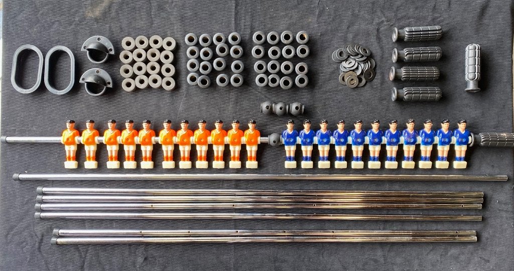 Voetbaltafel onderdelen - poppen, stangen, handvatten, Ophalen, Gebruikt
