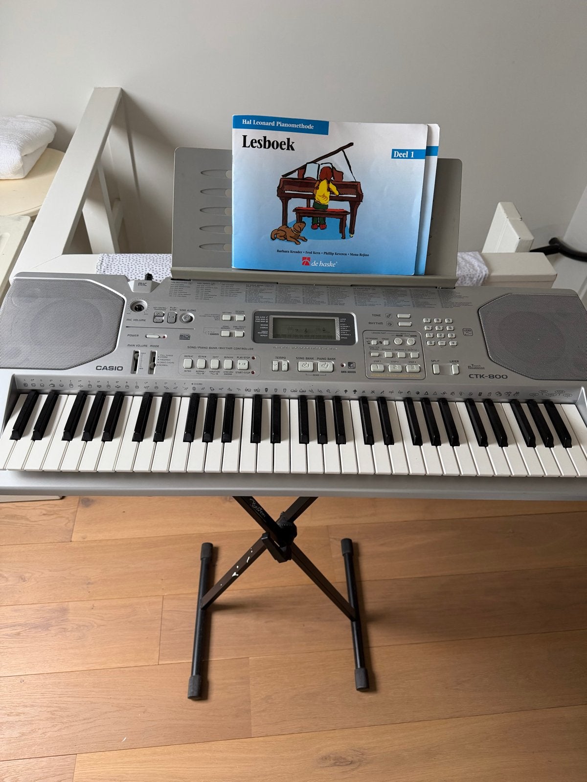 Casio CTK-800 Keyboard met standaard en talloze programma's, Muziek en Instrumenten, Keyboards, Ophalen, Casio, Met standaard