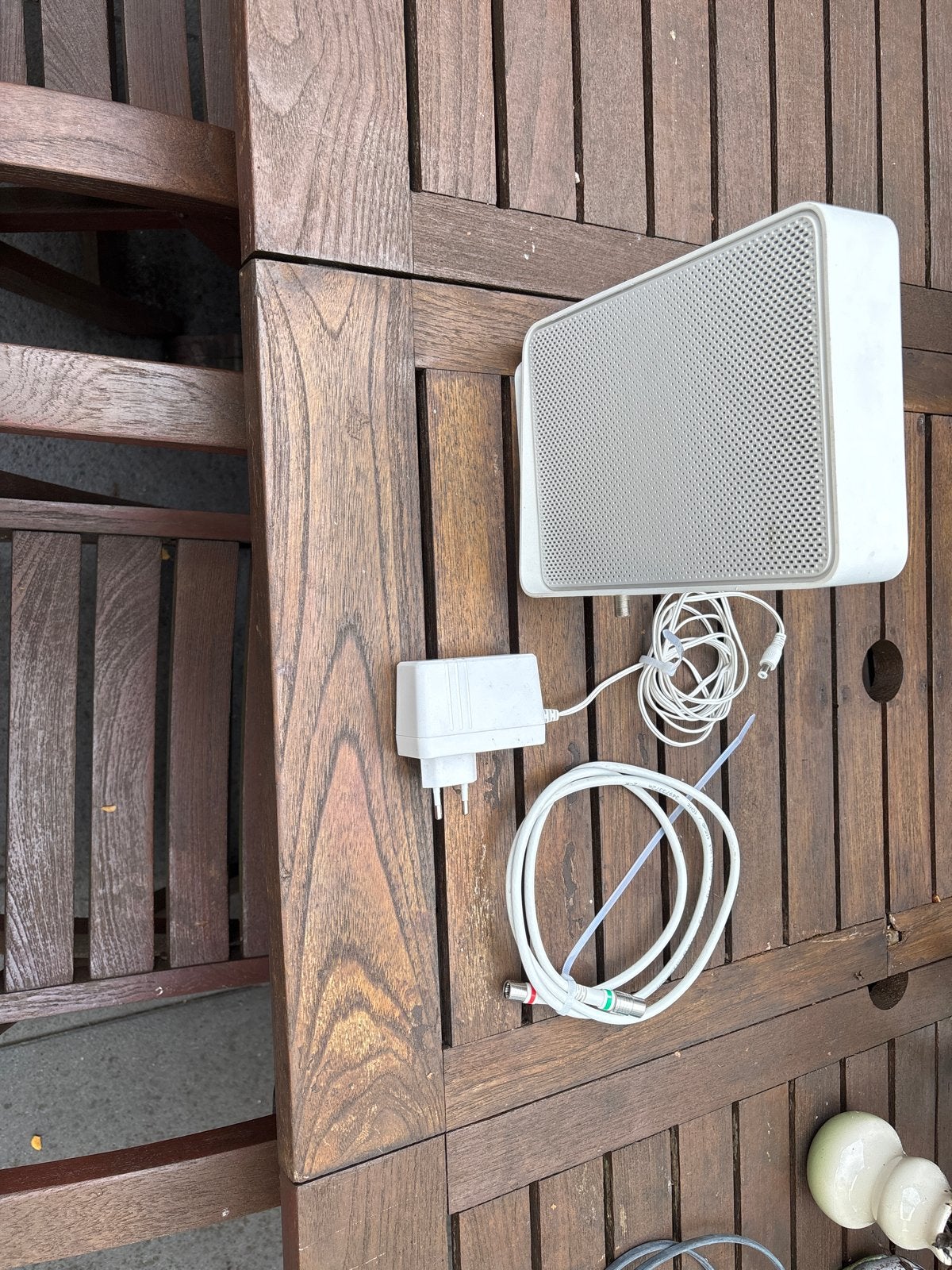 Ziggo Router met Modem en Voeding - Zo goed als nieuw, Computers en Software, Ophalen of Verzenden, Zo goed als nieuw, Router met modem