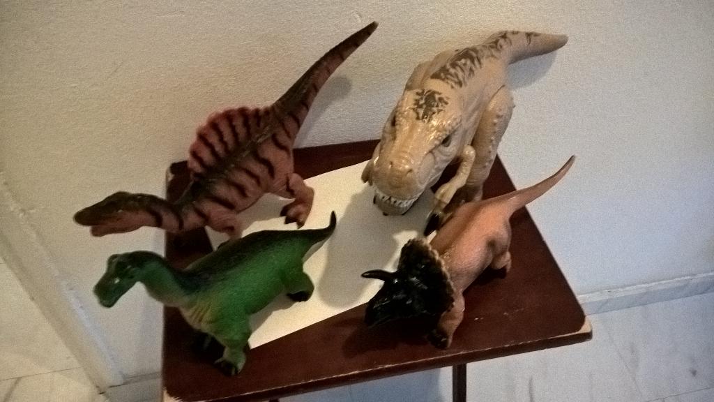 TE koop aangeboden mooi grote dinosaures 4 stuks., Ophalen of Verzenden, Zo goed als nieuw, Los playmobil
