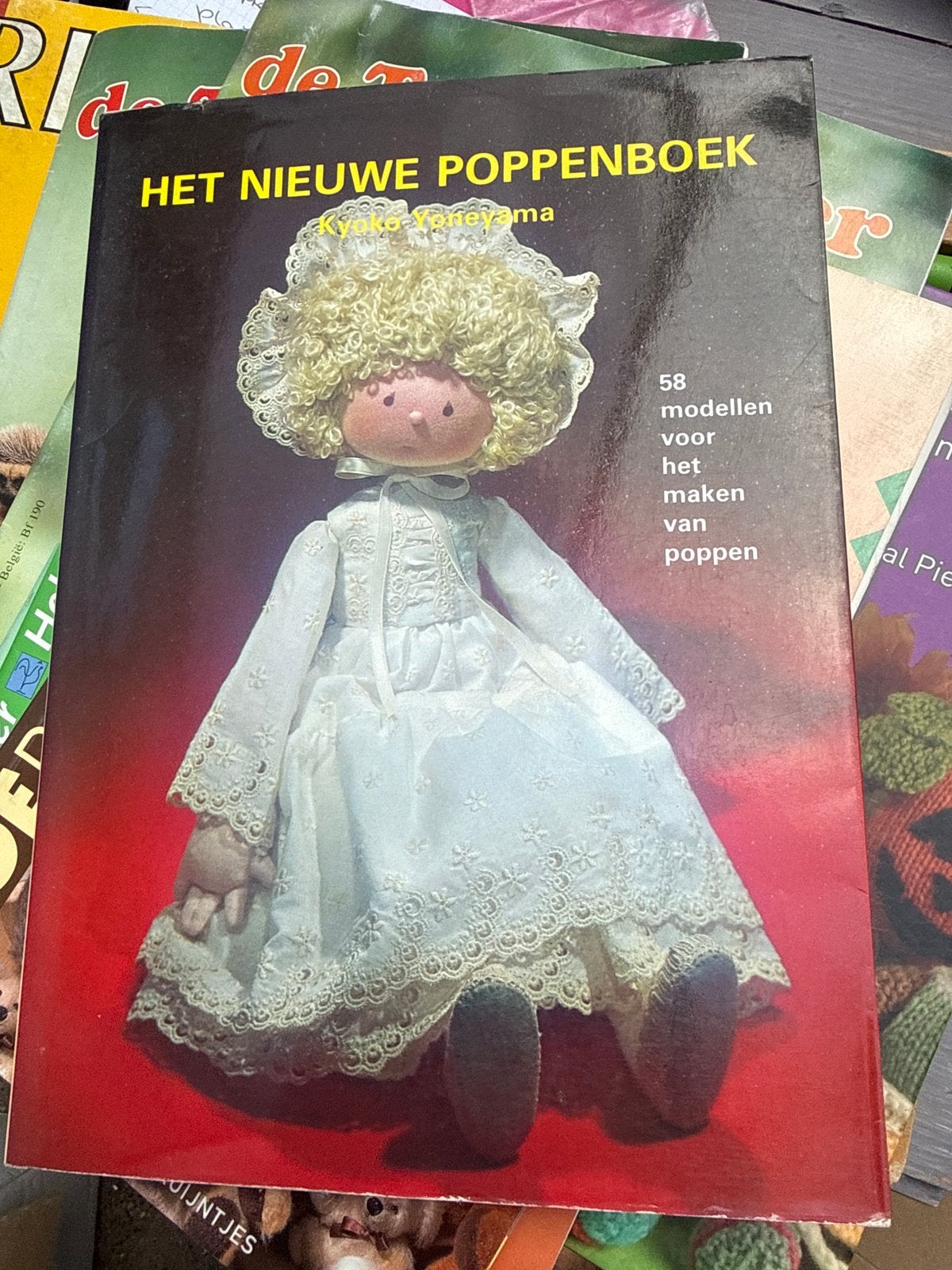 Het Nieuwe Poppenboek - Kyoko Yoneyama naaien, Ophalen of Verzenden, Gelezen, Poppen maken