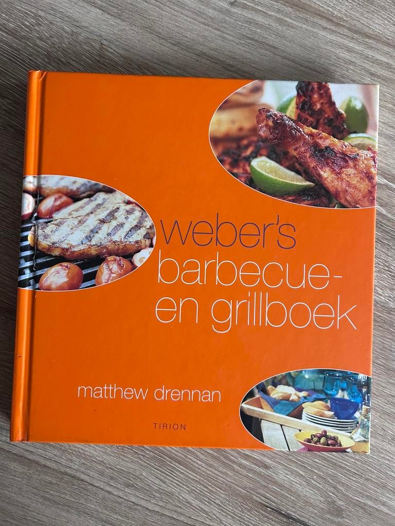 M. Drennan Weber's barbecue- en grillboek bbq kookboek, Ophalen of Verzenden, Gelezen, M. Drennan