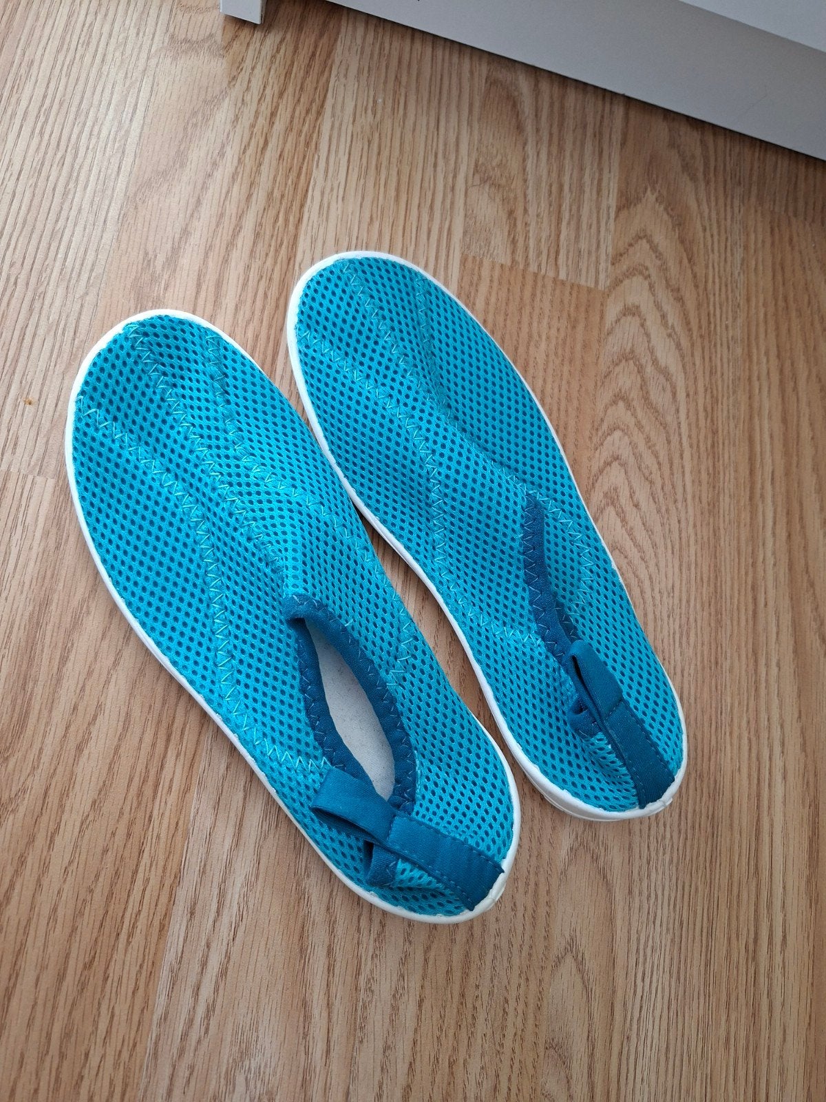 Decathlon Aquashoes waterschoenen maat 33/34, Kind, Zeil- of Surfschoenen, Ophalen of Verzenden, Zo goed als nieuw